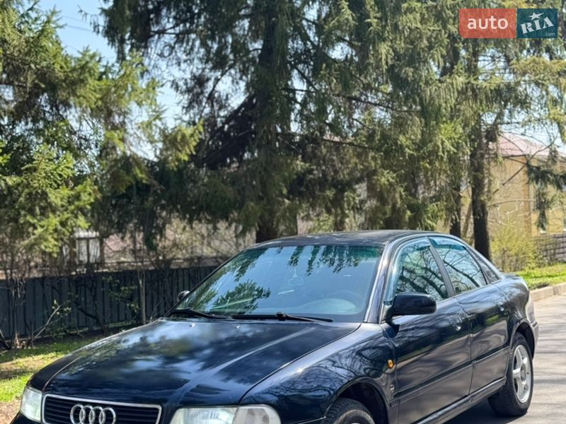 Седан Audi A4 1997 в Черновцах
