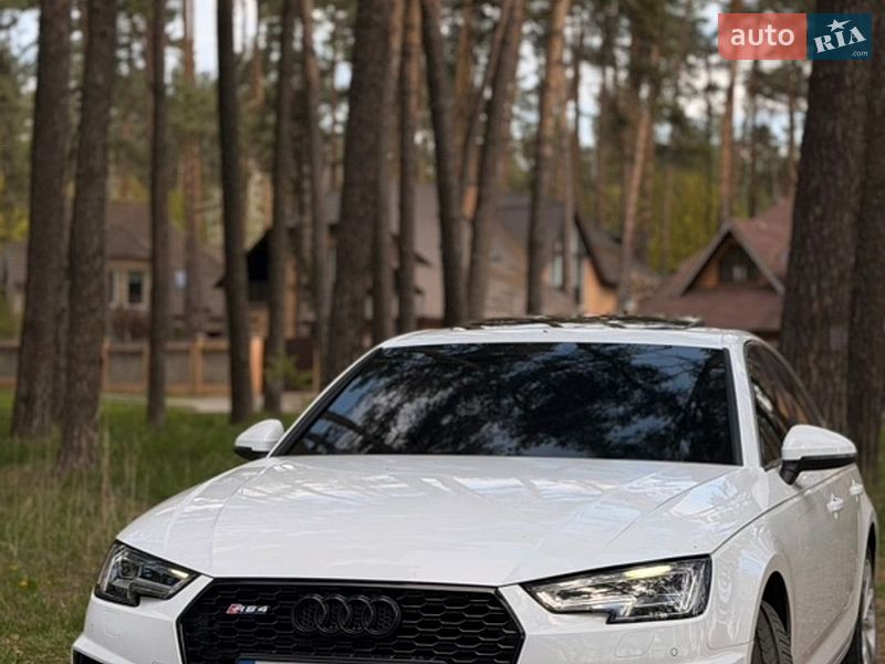 Седан Audi A4 2019 в Києві