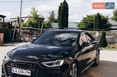 Седан Audi A4 2022 в Виннице