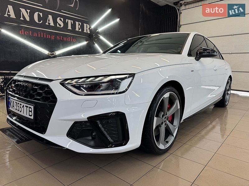 Седан Audi A4 2023 в Киеве