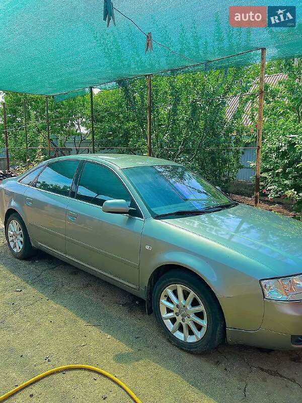 Седан Audi A6 2004 в Еланце