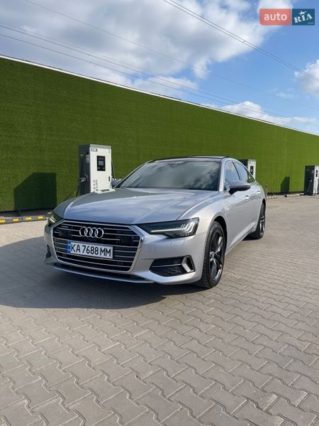 Седан Audi A6 2022 в Киеве