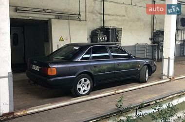Седан Audi A6 1996 в Мені