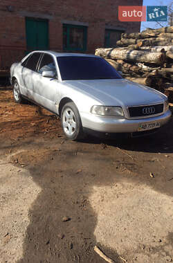 Седан Audi A8 2001 в Виннице