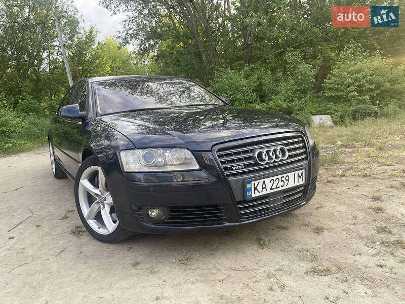 Седан Audi A8 2007 в Черновцах