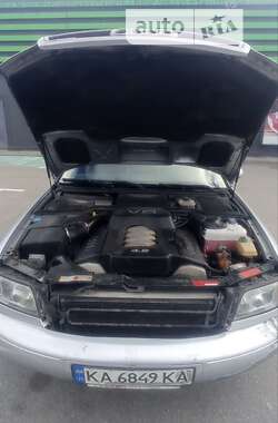 Седан Audi A8 1997 в Вышгороде