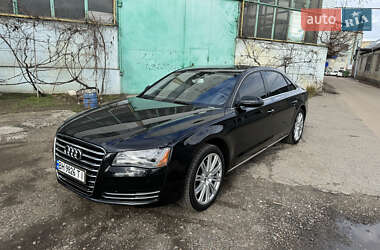 Седан Audi A8 2013 в Одесі
