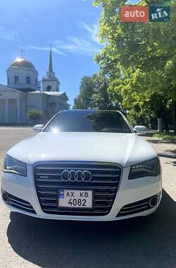 Седан Audi A8 2012 в Чугуеве