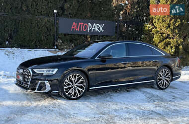 Седан Audi A8 2022 в Киеве