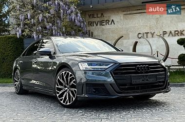 Седан Audi A8 2020 в Львове