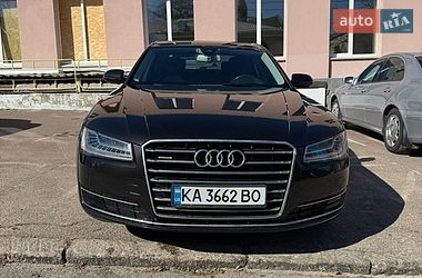 Седан Audi A8 2017 в Одесі