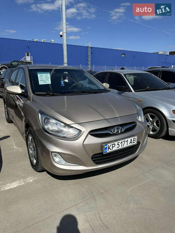 Седан Hyundai Accent 2012 в Запорожье