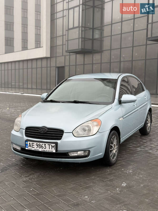 Седан Hyundai Accent 2008 в Днепре