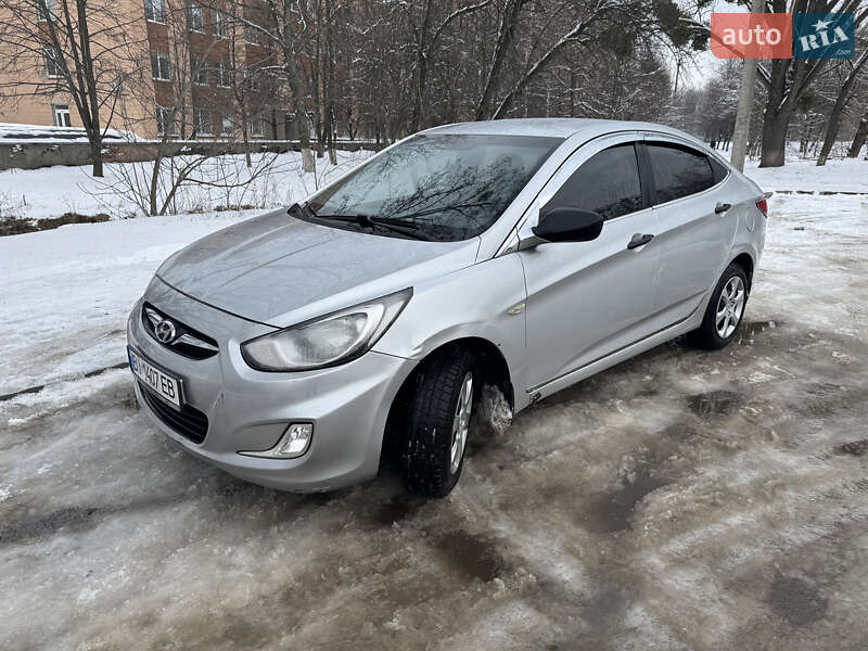 Седан Hyundai Accent 2013 в Полтаве