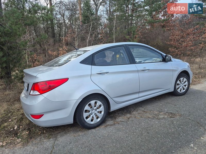 Седан Hyundai Accent 2015 в Ворзелі