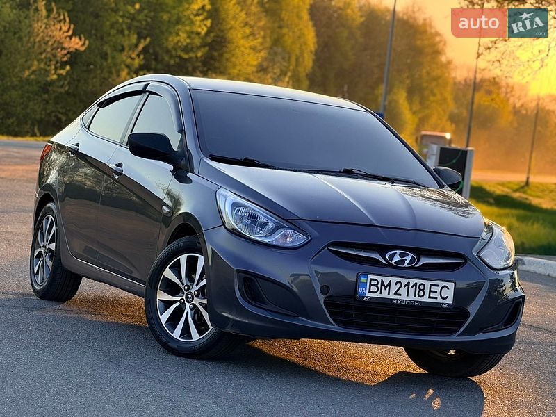 Седан Hyundai Accent 2011 в Мені