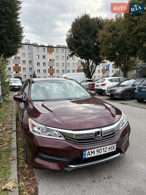 Седан Honda Accord 2017 в Киеве