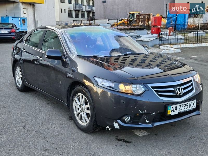 Седан Honda Accord 2011 в Киеве