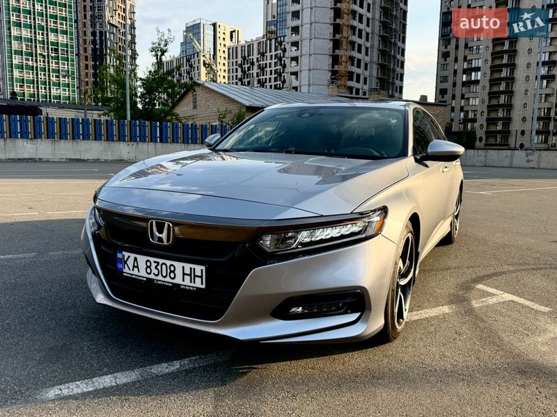 Седан Honda Accord 2020 в Киеве