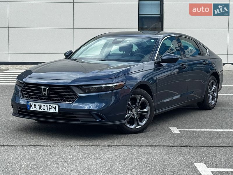 Седан Honda Accord 2024 в Києві