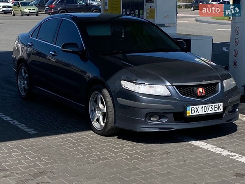 Седан Honda Accord 2004 в Києві