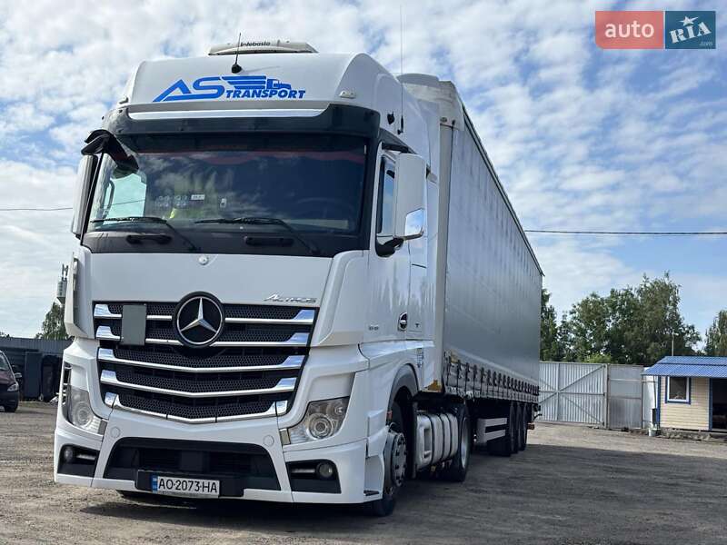 Тягач Mercedes-Benz Actros 2015 в Ужгороде