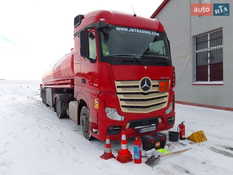 Тягач Mercedes-Benz Actros 2015 в Тернополе