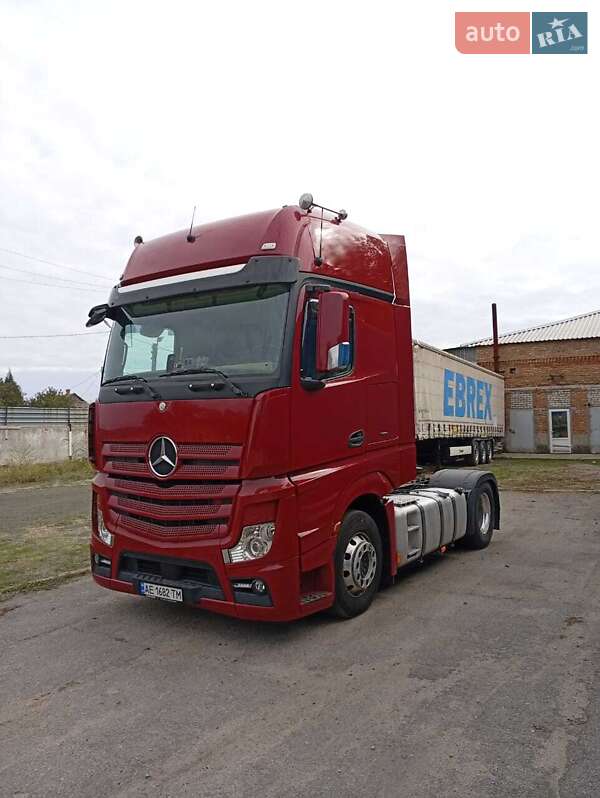 Тягач Mercedes-Benz Actros 2013 в Дніпрі Тягач Mercedes-Benz Actros 2013 в Дніпрі