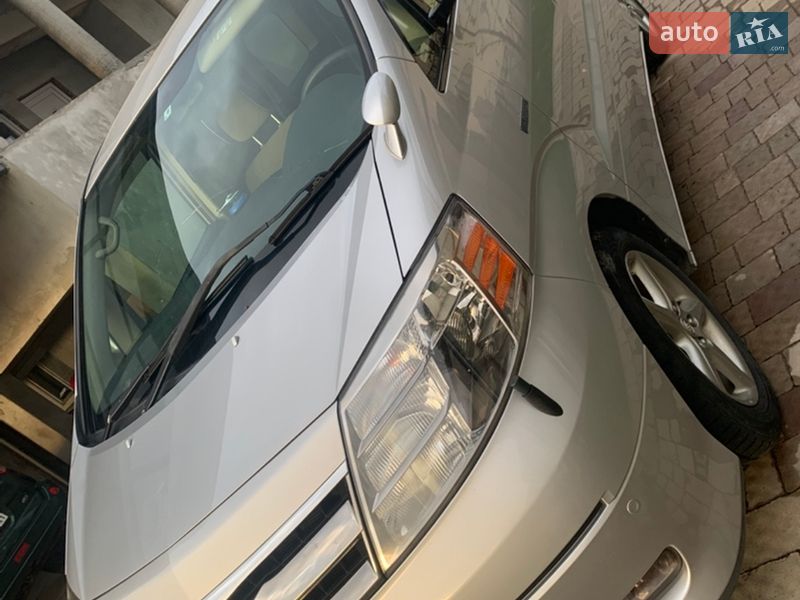 Минивэн Toyota Alphard 2007 в Сваляве Минивэн Toyota Alphard 2007 в Сваляве