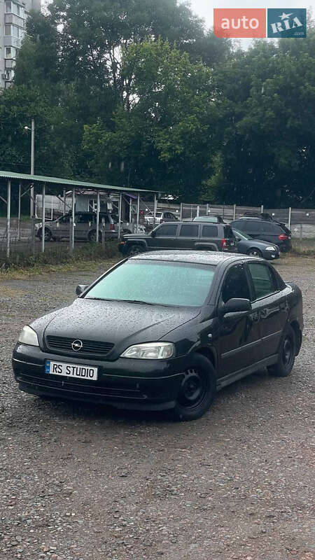 Седан Opel Astra 2008 в Чернигове