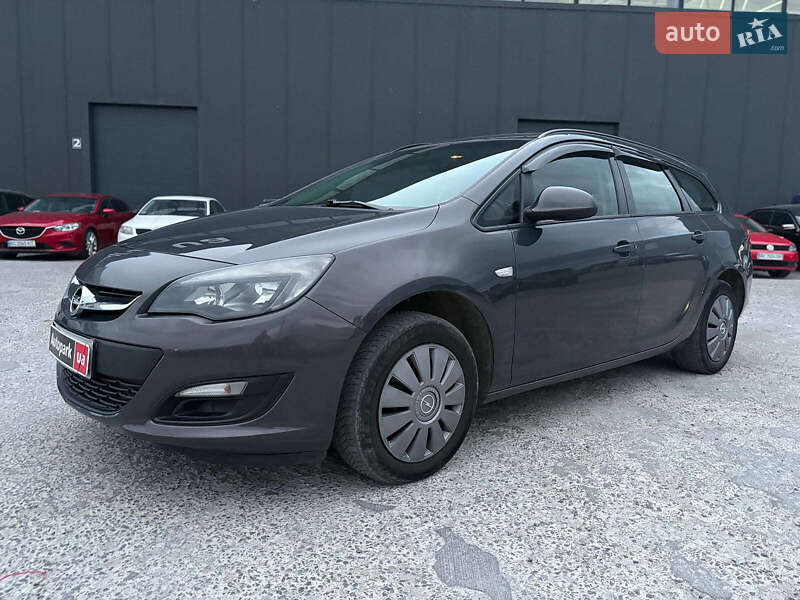 Универсал Opel Astra 2015 в Львове