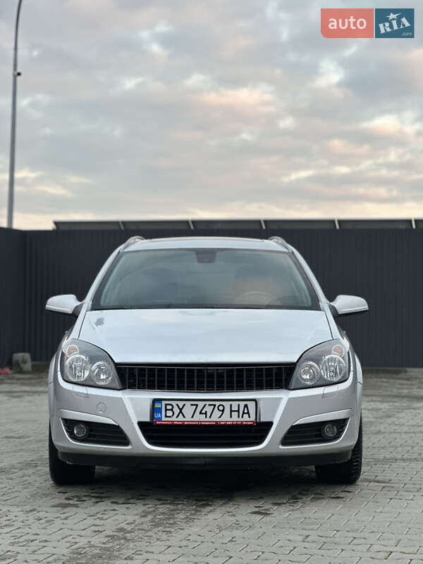 Універсал Opel Astra 2005 в Хмельницькому