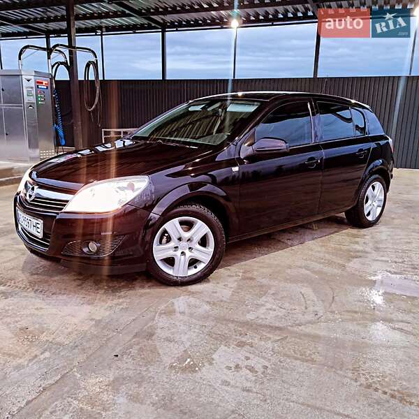 Хэтчбек Opel Astra 2009 в Ужгороде Хэтчбек Opel Astra 2009 в Ужгороде