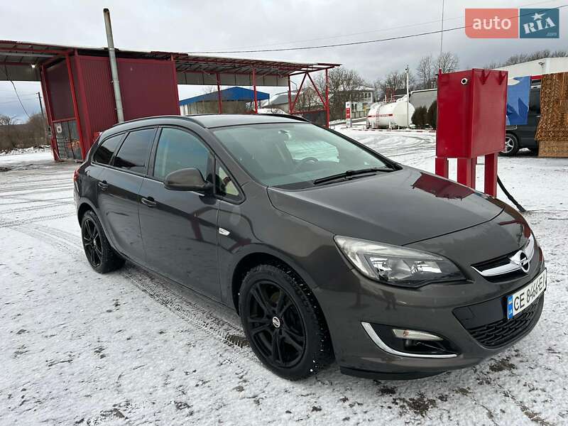 Универсал Opel Astra 2013 в Глыбокой Универсал Opel Astra 2013 в Глыбокой