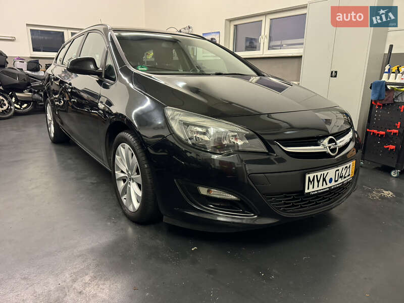 Универсал Opel Astra 2013 в Киеве Универсал Opel Astra 2013 в Киеве