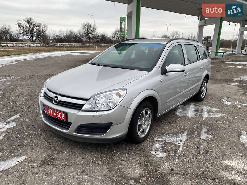 Универсал Opel Astra 2006 в Ахтырке