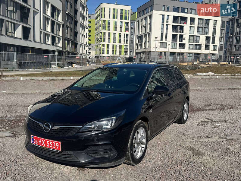 Универсал Opel Astra 2019 в Львове