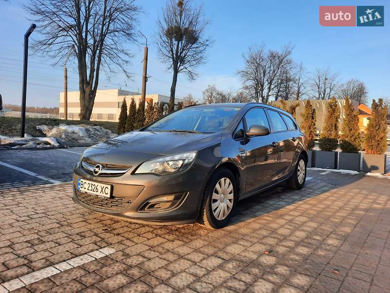Универсал Opel Astra 2014 в Львове