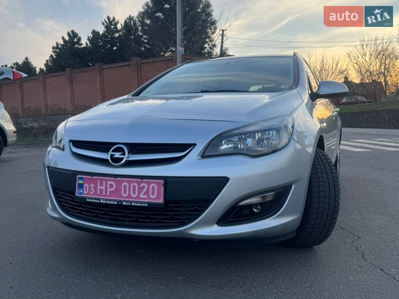 Универсал Opel Astra 2015 в Луцке Универсал Opel Astra 2015 в Луцке