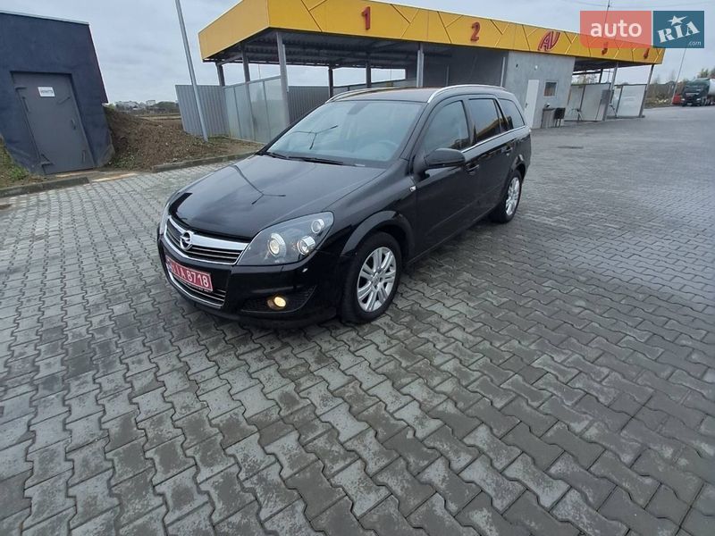 Универсал Opel Astra 2009 в Белой Церкви