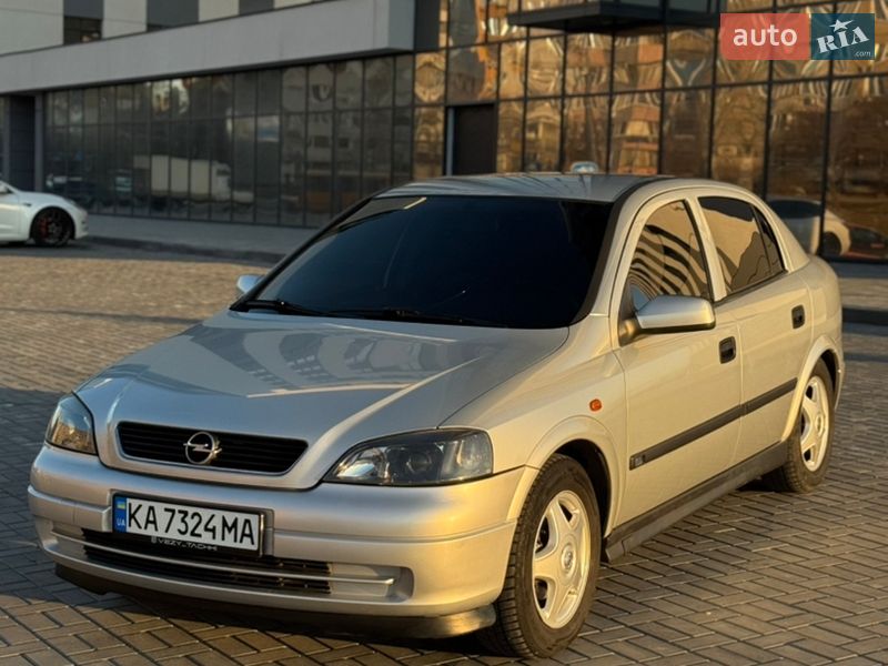 Хэтчбек Opel Astra 1998 в Днепре
