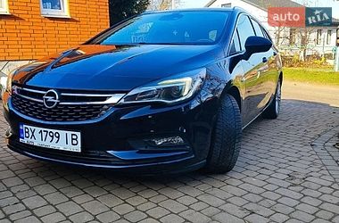 Универсал Opel Astra 2018 в Хмельницком