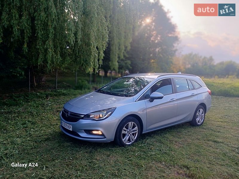 Универсал Opel Astra 2016 в Львове