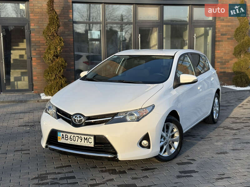 Хэтчбек Toyota Auris 2013 в Виннице Хэтчбек Toyota Auris 2013 в Виннице