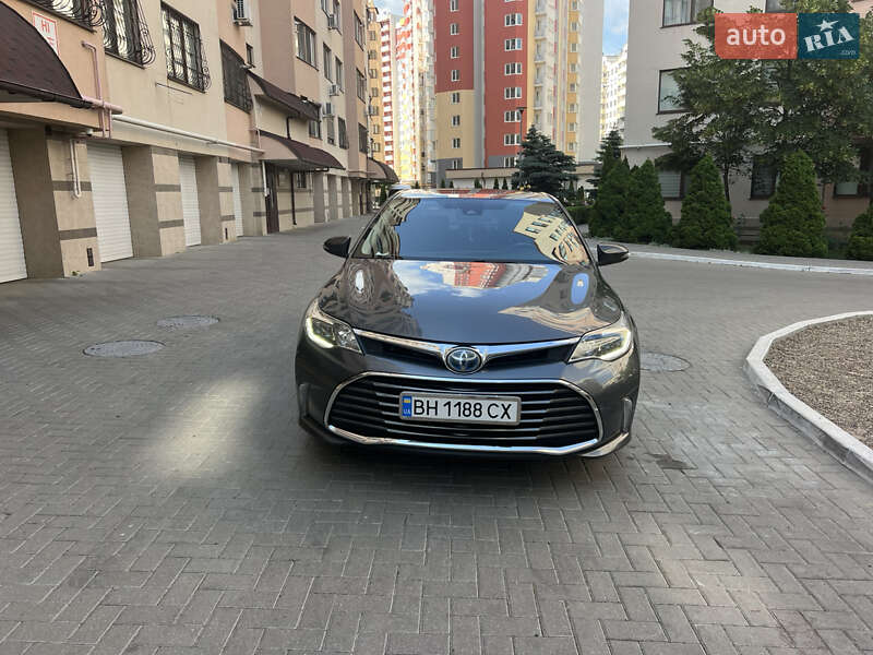 Седан Toyota Avalon 2017 в Одесі