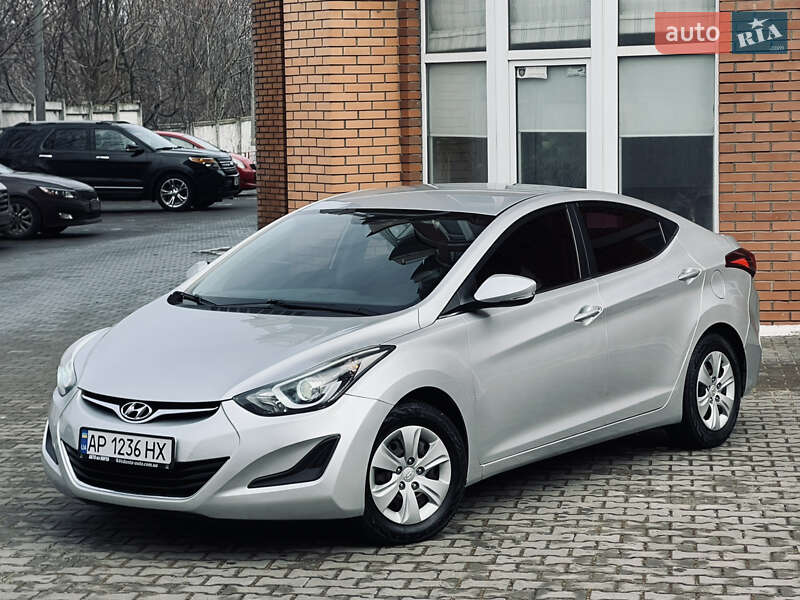 Седан Hyundai Avante 2015 в Одесі