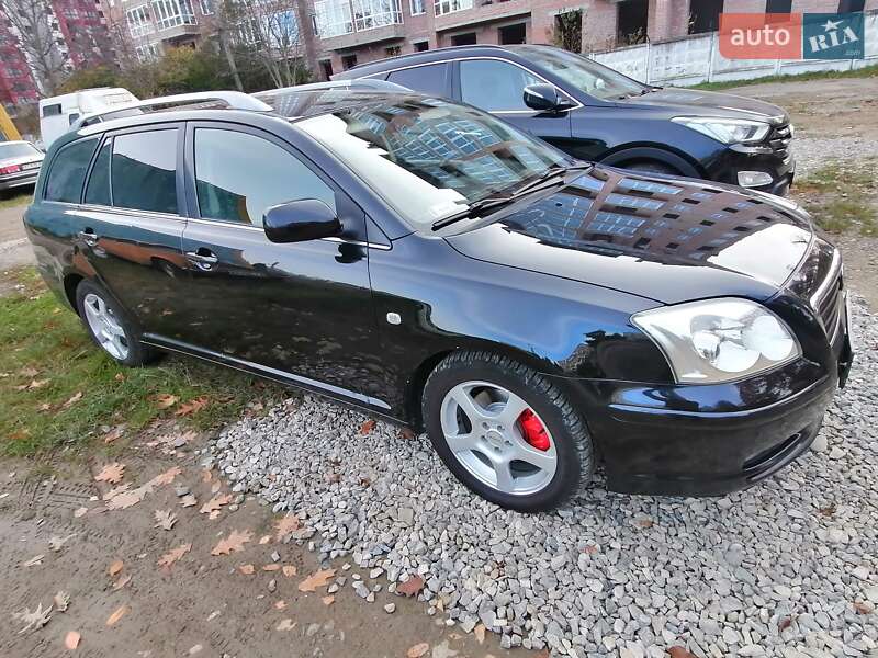 Универсал Toyota Avensis 2004 в Ивано-Франковске