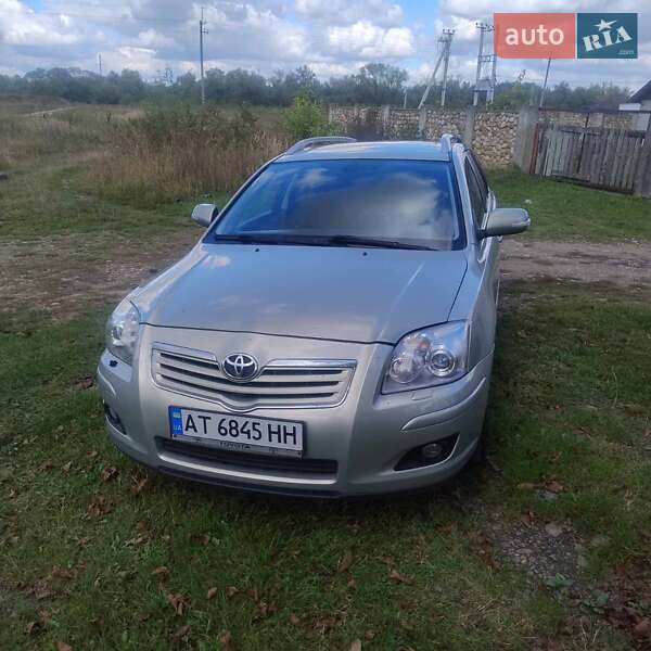 Универсал Toyota Avensis 2006 в Ивано-Франковске