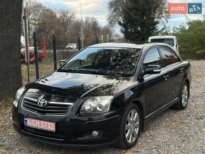 Лифтбек Toyota Avensis 2007 в Виннице Лифтбек Toyota Avensis 2007 в Виннице