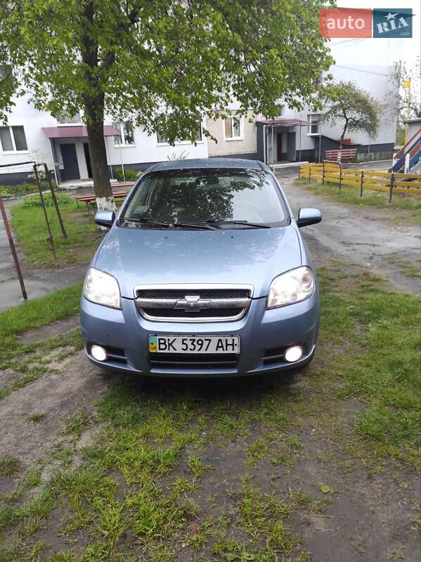 Седан Chevrolet Aveo 2006 в Ровно Седан Chevrolet Aveo 2006 в Ровно